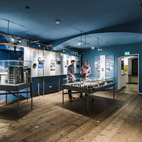 Interested couple at the Salt Museum