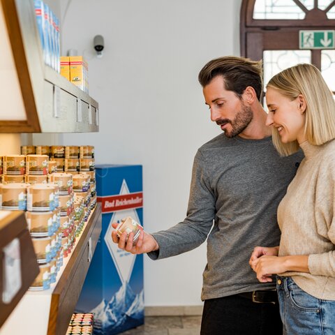 Couple looking at salt in the salt shop