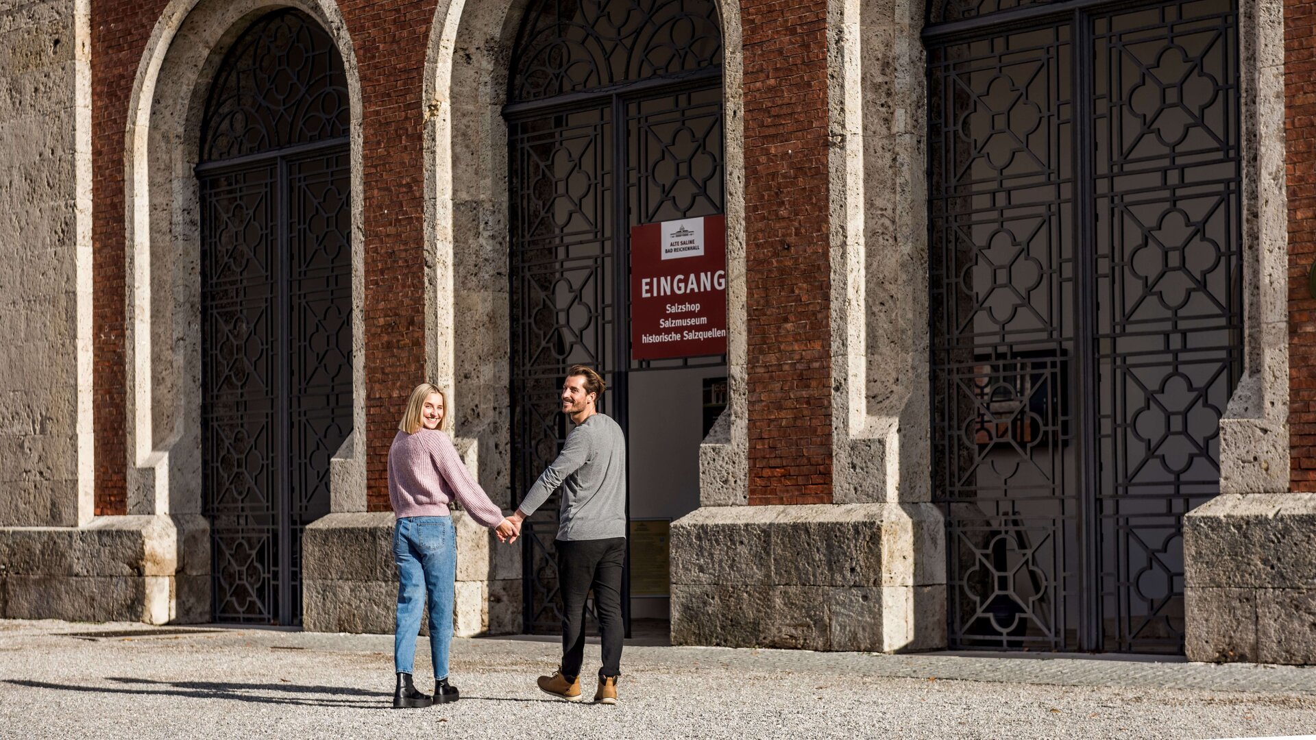 Couple in front of the entrance to the old salt works